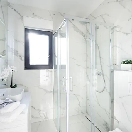 Penthouse Adriatic Blue شقة